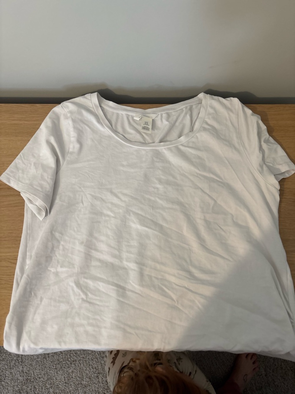 White maternity XL maternity tshirt